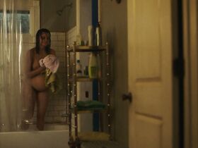 Фрэнки Шоу голая – Мамаша s02e05 (2019) #8