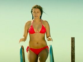 Юлия Топольницкая секси – Лови момент (2019) #4