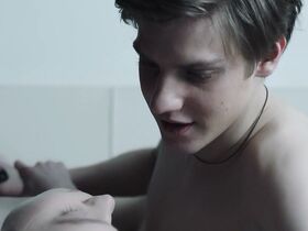 Марина Васильева голая – Мертвое озеро s01e05 (2019) #8