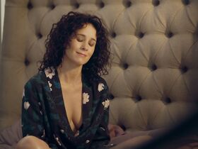 Ольга Сутулова секси – Содержанки s01e03 (2019) #4