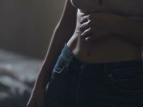 Серинда Свон секси – Коронер s01e08 (2019) #4