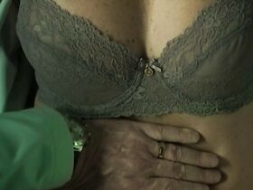 Адриана Эстевес секси – Преследование s01e01 (2018) #2