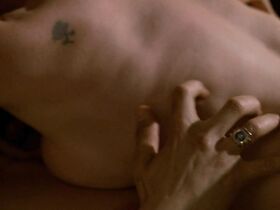 Чандра Уэст голая – Полиция Нью-Йорка s10-11 (2003) #4