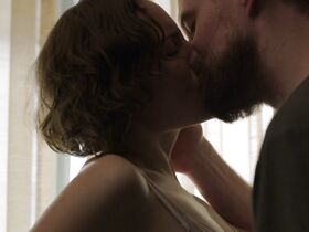 Эллен Эдейр секси – Грешница s02e01 (2018) #3