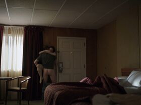 Эллен Эдейр секси – Грешница s02e01 (2018) #6