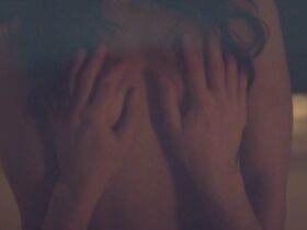 Бианка Компарату голая – Все причины забыть (2018) #2