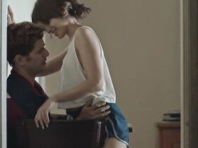 Луиза Арраес секси – Размытая правда (2017) #6