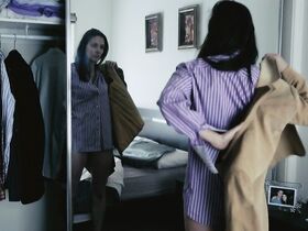 Хестер ван Дер Вивер секси – Run, Hide, Die (2015) #6