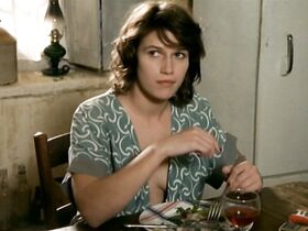 Марина Головин секси – Мегрэ s01e26 (1997) #2