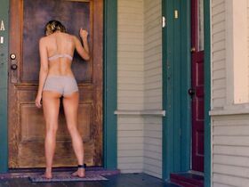 Лио Типтон секси – Сломленная звезда (2018) #7