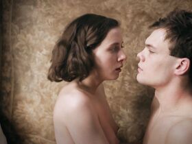 Екатерина Гудина голая – Clash of Futures (1918-1939) s01e07 (2018) #3