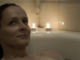 Клод Перрон секси – Эдвига (2011)