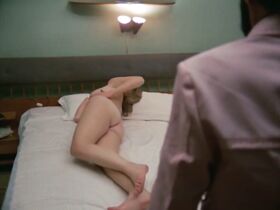 Ариан Арантес голая – Черный экзорцизм Зеки-из-гроба (1974) #4