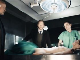 Изабелль Бреннер голая – Криминалист s11e01 (2015) #2