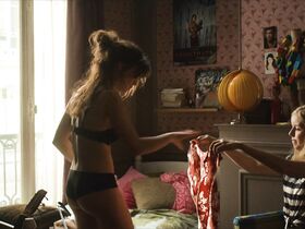 Полин Серийе секси – What the Eye Doesn't See (2017)