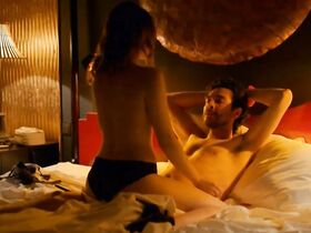 Андреа Дуро голая – Прости меня, Господи s01e03 (2017) #6