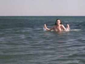 Бенедикт Лойен голая – Гаспар и Робинзон (1990) #2