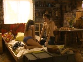 Александра Хамкало секси – Первая любовь e781 (2017) #4