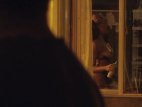 Энни Круз голая – Покрась это красным (2018) #2