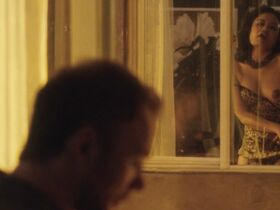 Энни Круз голая – Покрась это красным (2018) #5