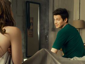 Эмма Робертс секси – Маленькая Италия (2018) #5