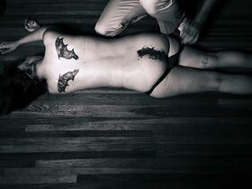 Эрин Р. Райан голая – Тележка с яблоками (2015) #7