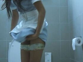 Порнтип Папанаи голая – Уловка (2007) #2