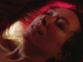 Урсула Штраусс секси – Прегау s01e02-04 (2016) #2