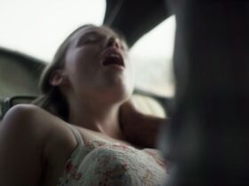 Кристин Фросет секси – Pretty Is (2017) #6