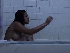 Андреа Силиберти голая – Паранормальное зло (2018) #2