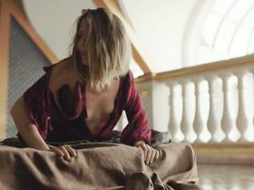 Любовь Аксёнова голая – Бывшие s01e05-06 (2018) #6