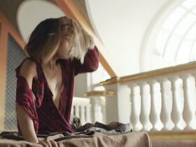 Любовь Аксёнова голая – Бывшие s01e05-06 (2018) #7