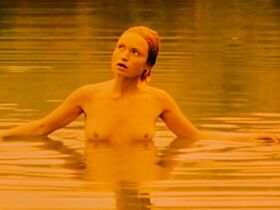 Ханна Клинто голая – Потеря сексуальной невинности (1999) #2