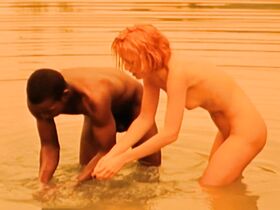 Ханна Клинто голая – Потеря сексуальной невинности (1999) #6