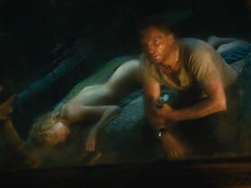 Янина Студилина голая – Сталинград (2013) #2