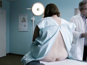 Джой Нэш голая – Диетлэнд s01e02 (2018) #3