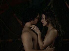 Тася Телес секси – Сотня s05e06 (2018) #2