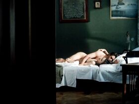 Ингеборга Дапкунайте голая – Подмосковные вечера (1994) #3