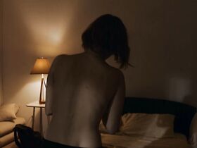 Линдси Бёрдж голая – Кружевной кратер (2015) #2