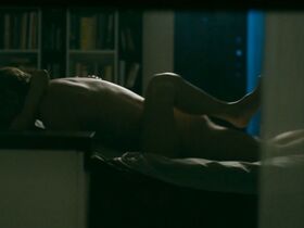 Ингеборга Дапкунайте секси – Мост s01e02 (2017)