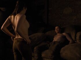 Мэйси Уильямс голая – Игра престолов s08e02 (2019) #2