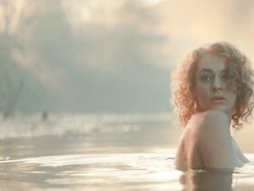 Аглая Тарасова голая – Танки (2018) #3