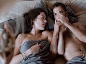 Диан Флери секси – Соло s01e01 (2016) #5