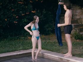 Лили Тайеб секси – White Day (2017)