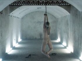 Шарлотта Генсбур голая – Настоящее преступление (2016) #2