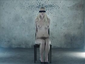 Шарлотта Генсбур голая – Настоящее преступление (2016) #5