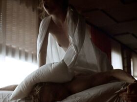 Лиза Поттхофф голая – Акулы пера (2003)