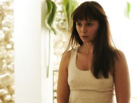 Лукке Сэнд Михельсен секси – Суррогат s01e03 (2017)