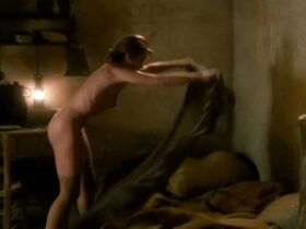 Виктория Абриль голая – Всадники рассвета s01e03 (1990) #4