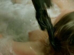 Бенедикт Лойен голая – Кто грохнул Памелу? (2003) #3